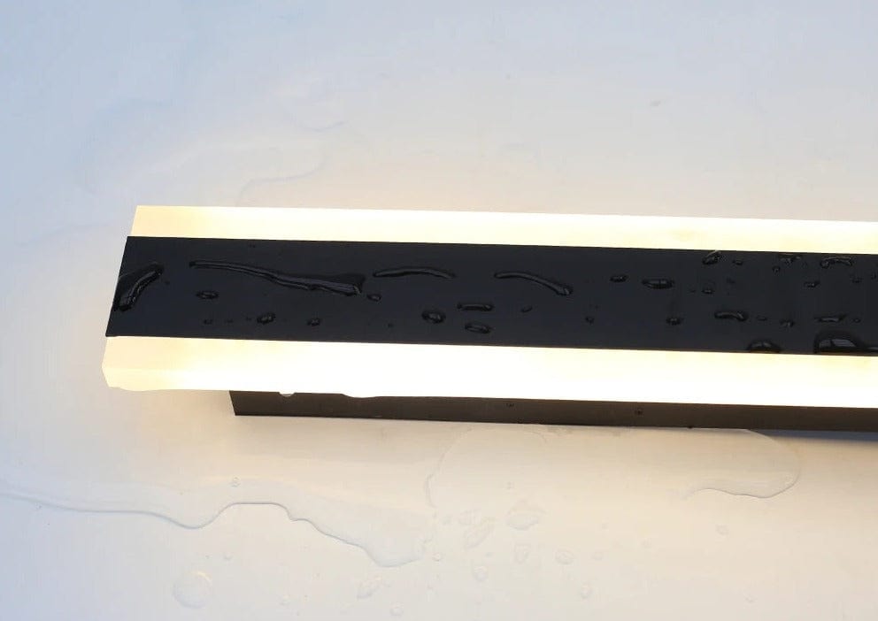 Stripe-Design LED Wall Sconce