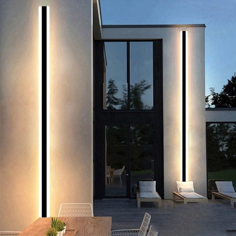 LED-Wandleuchte im Streifendesign