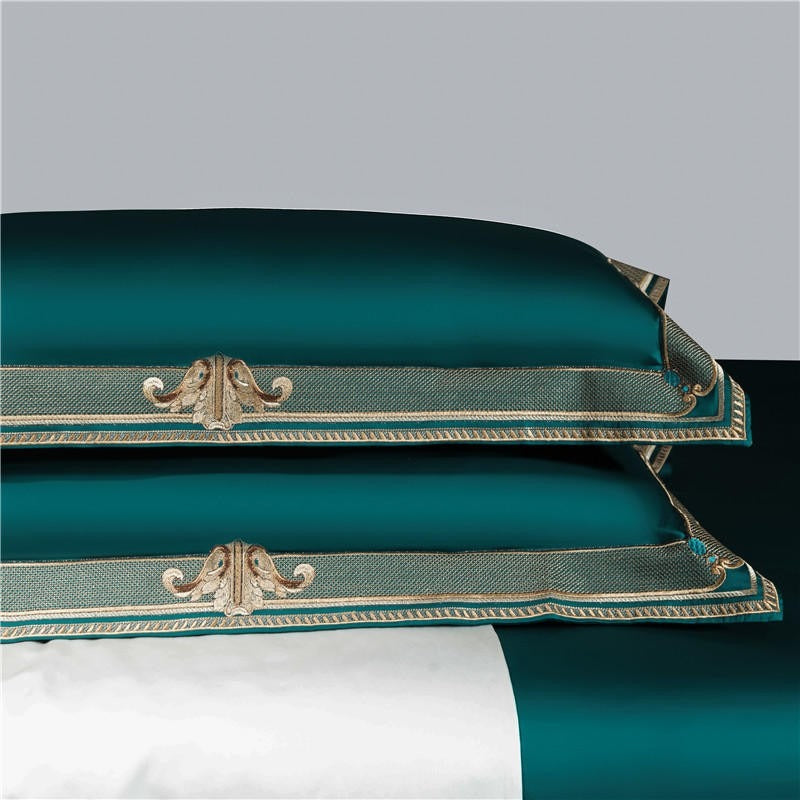 Luxurious Anahi Green Embroidered Egyptian Cotton Bedding Set with Artistic Border Design