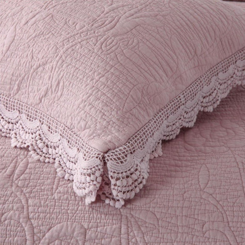 Patricia Coverlet Set