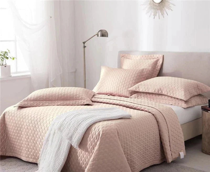 Clara Coverlet Set